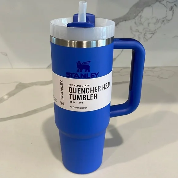 رنگ آبی نفتی